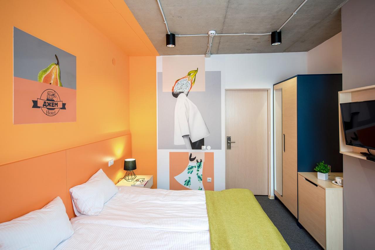 Jam Hotel Hnatyuka リヴィウ エクステリア 写真