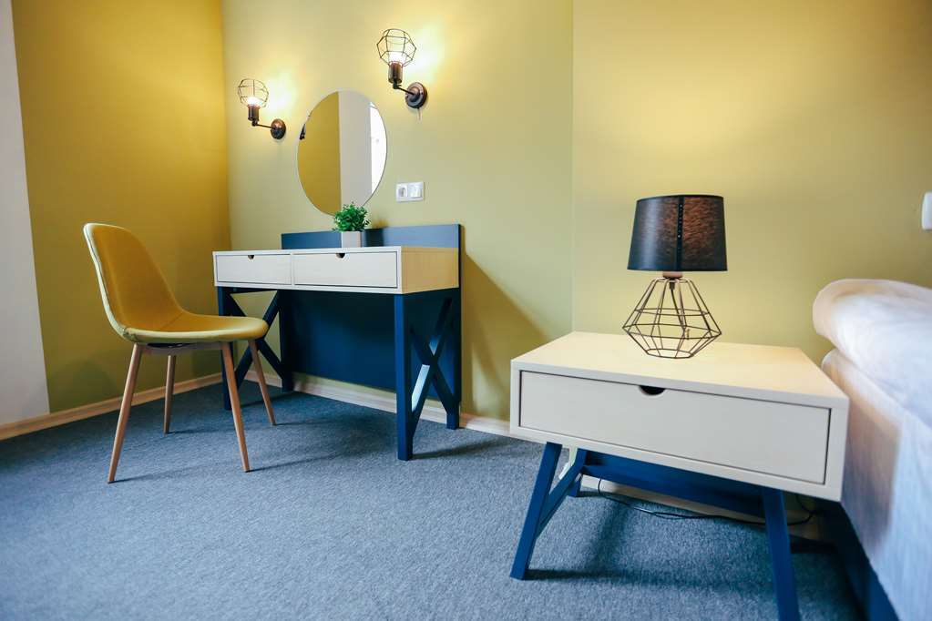Jam Hotel Hnatyuka リヴィウ 部屋 写真