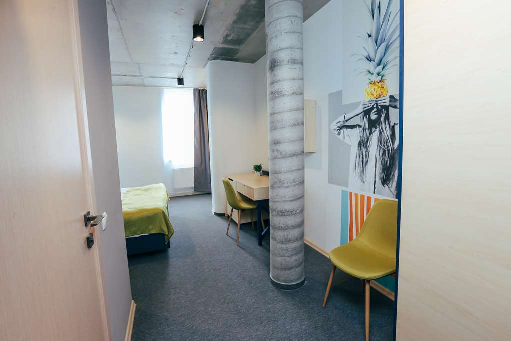 Jam Hotel Hnatyuka リヴィウ 部屋 写真